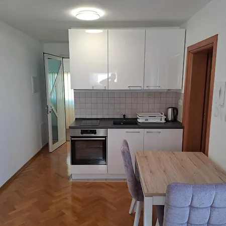 Eko Eko Apartment *