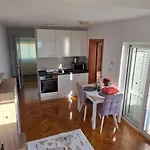 Apartment Eko Eko